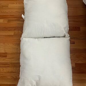 🌼2- square shaped pillow inserts